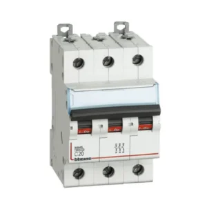 Interruptor Termomagnético Trifásico C20 3P 20A Bticino FN830YC20