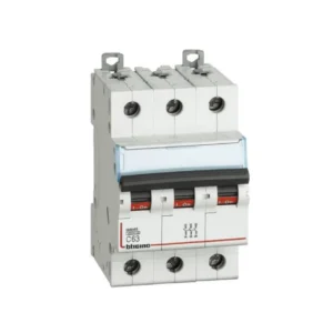 Interruptor Termomagnético Trifásico C63 3P 63A Bticino FN830YC63
