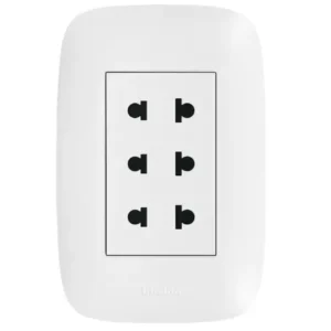 Tomacorriente Universal Triple 16A 250V Bticino D. Sencia AP1312